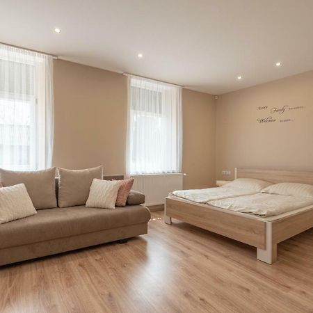 Family Apartmanhaz Apartment Nagykanizsa Luaran gambar