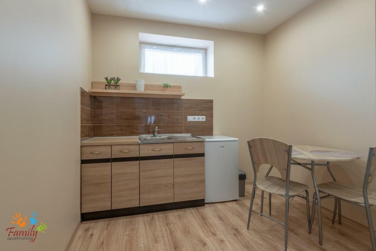 Family Apartmanhaz Apartment Nagykanizsa Luaran gambar